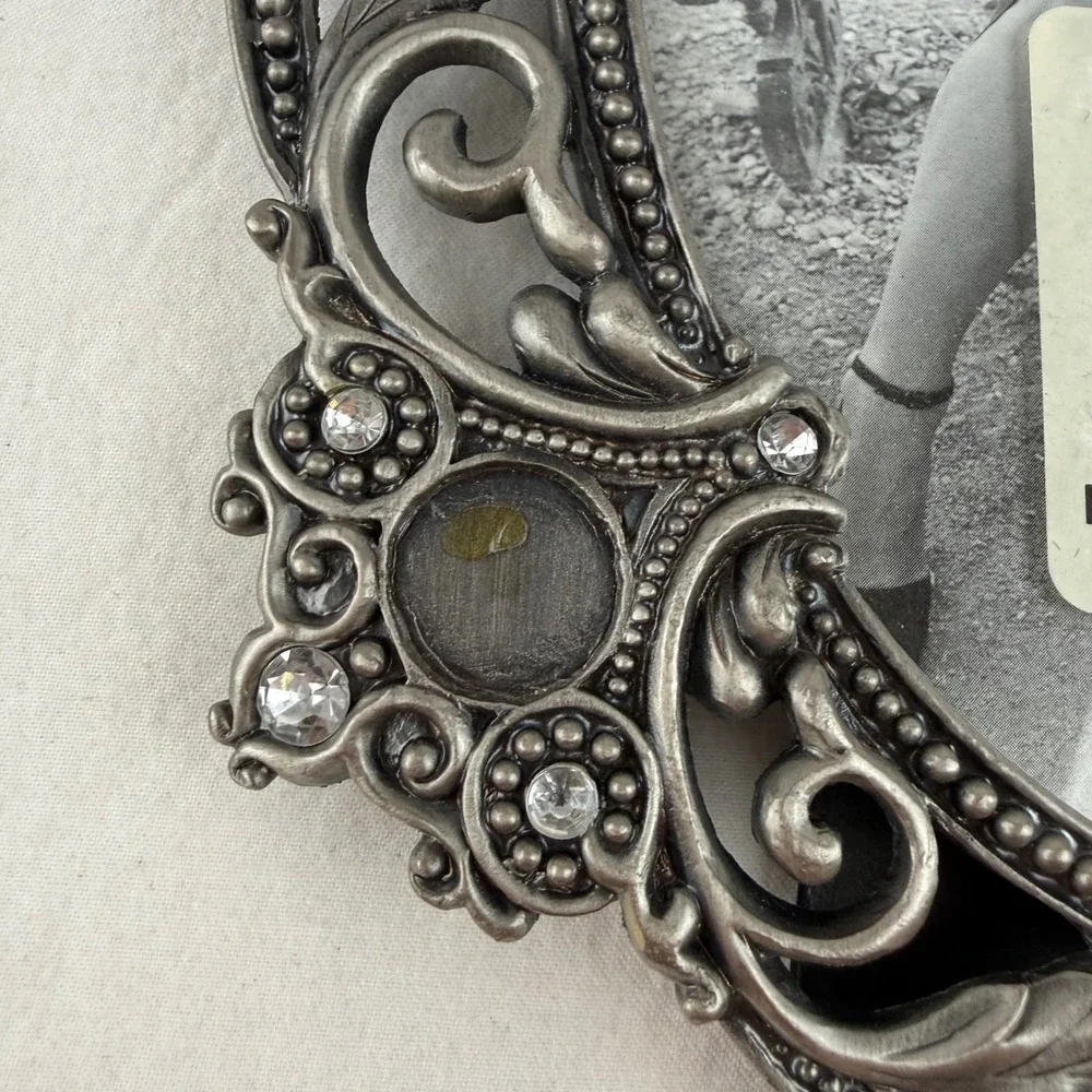 Set of 2 Ornate Oval 4x6 Picture Frames Antique Silver Finish Pearls Rhinestones
